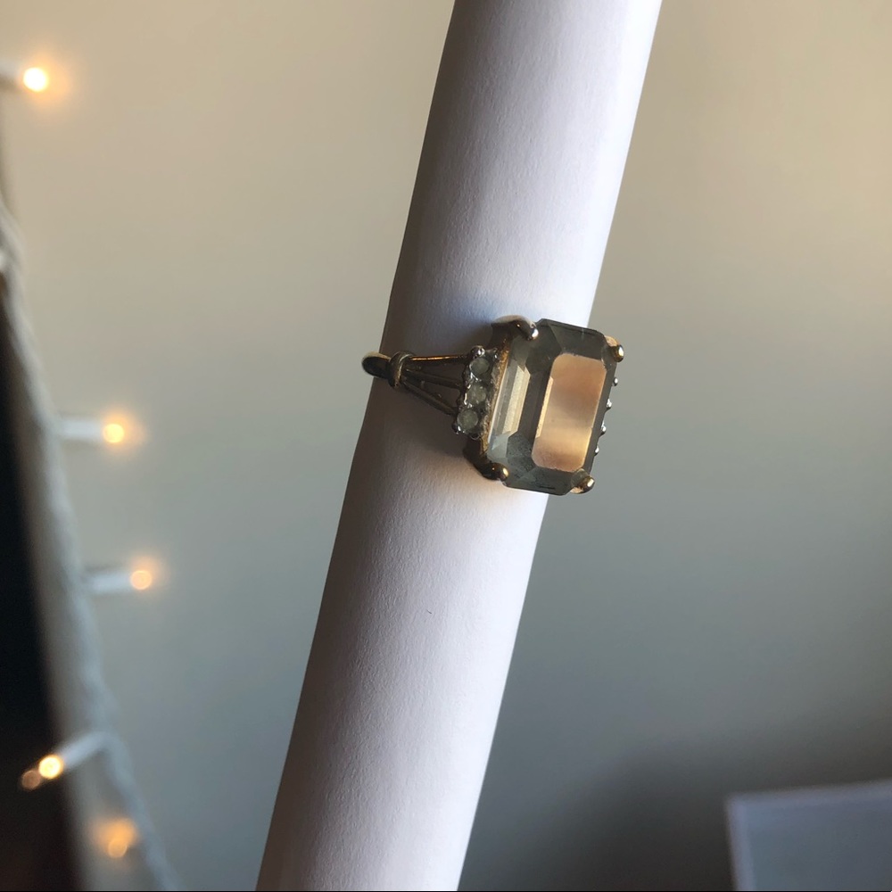 Emerald Green, Gold Ring